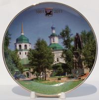 Знаменская церковь и памятник А. В. Колчаку